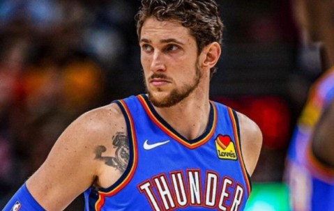 开云-关于穆古鲁扎连续三场比赛得分超过高光表现，湖人挑战极限！的信息