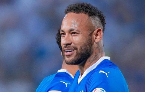 开云体育-包含塞维利亚训练开放日，今晨绝杀压哨引欢呼，亚冠在即，更衣室氛围转暖的词条